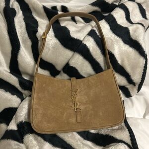SAINT LAURENT LE 5 À 7 suede hobo